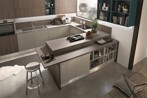 cucina stile moderno con penisola